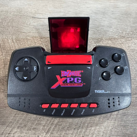 R-Zone X.P.G. Xtreme Pocket Game (Tiger, 1997) W/ Batman & Robin Cart