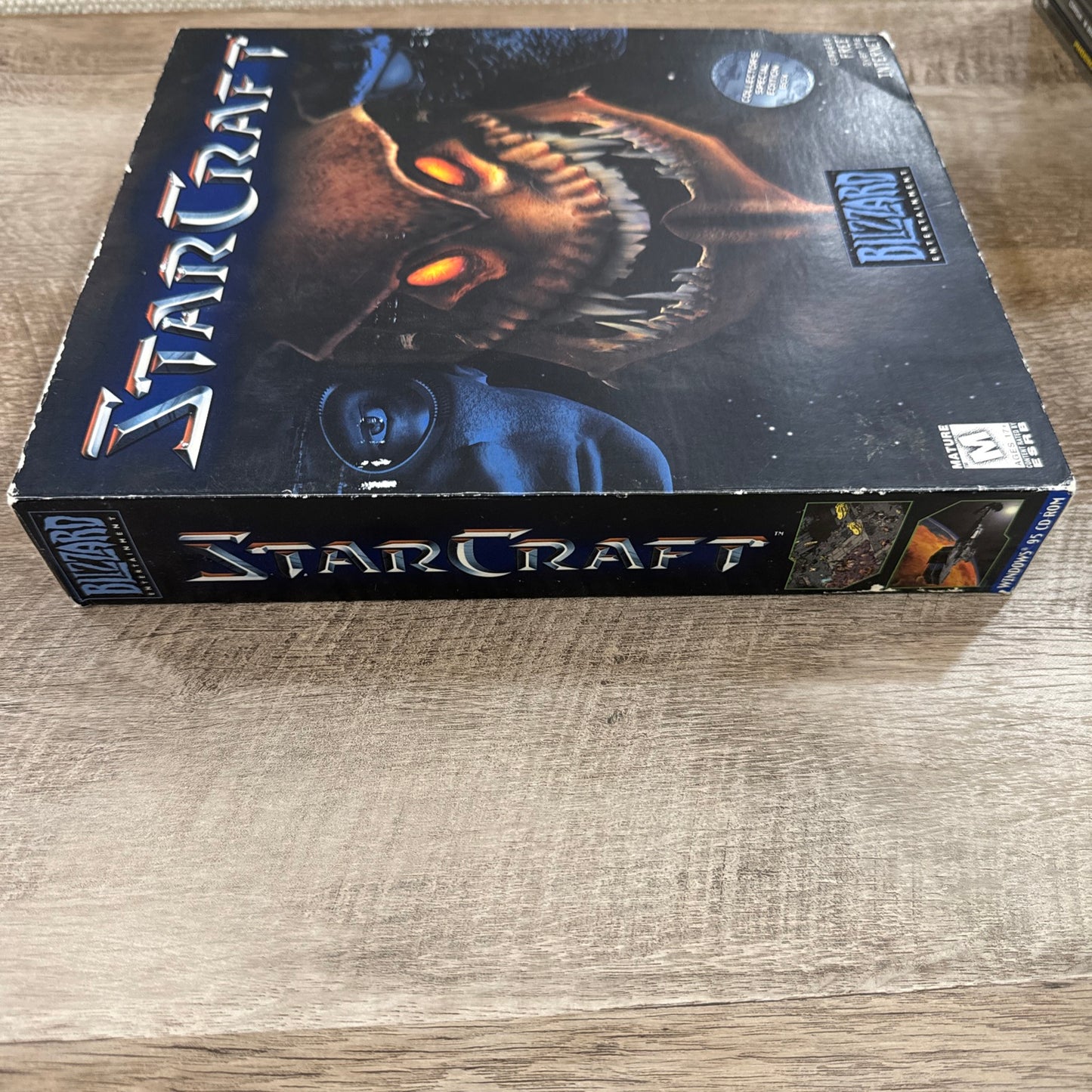 StarCraft Collectors Special Edition Zerg Cover 1997 Big Box PC Game CIB