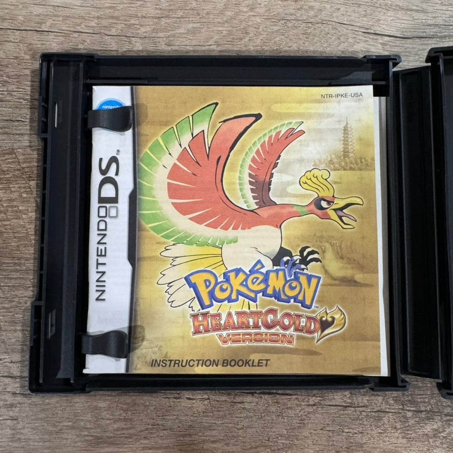 Pokemon HeartGold Version (Nintendo DS, 2010) NICE BOX & CART/Case No Walker!