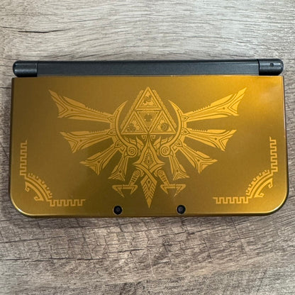 New Nintendo 3DS XL The Legend of Zelda Hyrule Edition Console W/ Charger! MINTY