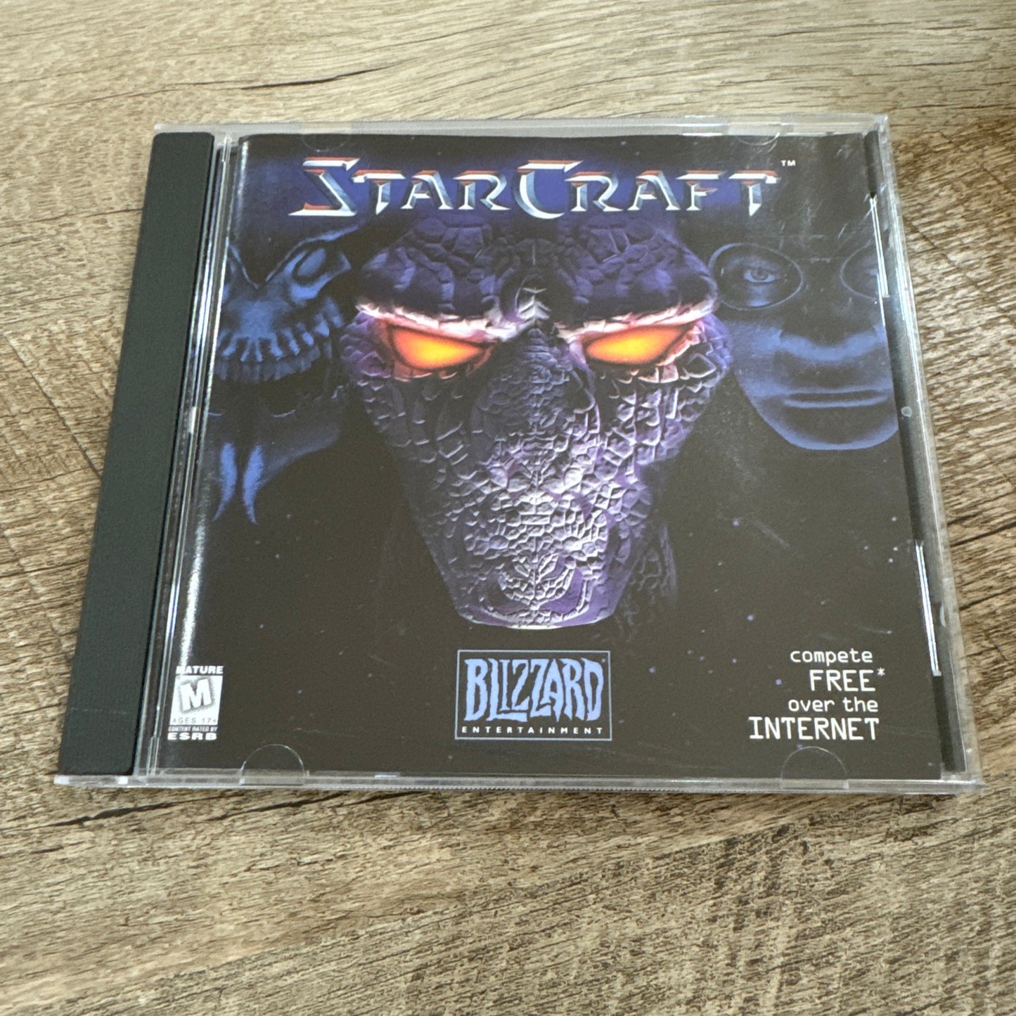 StarCraft Collectors Special Edition Zerg Cover 1997 Big Box PC Game CIB