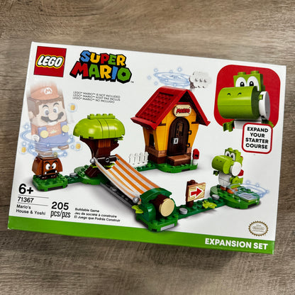 Lego Super Mario - Mario's House and Yoshi 71367 - New in Damaged Box